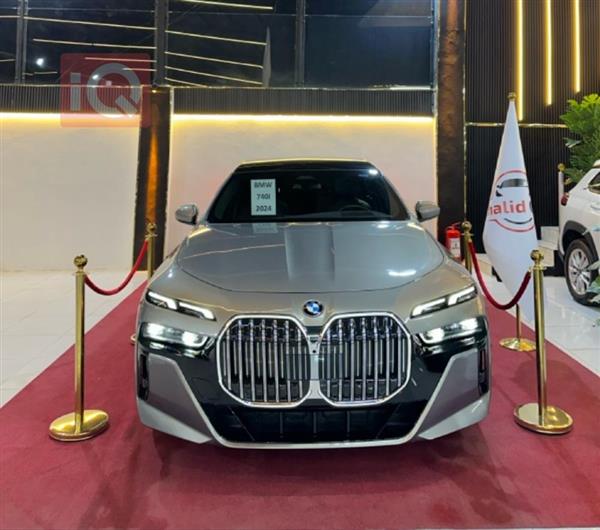 بي ام دبليو الفئة 7 2024 للبيع في العراق - زاخو